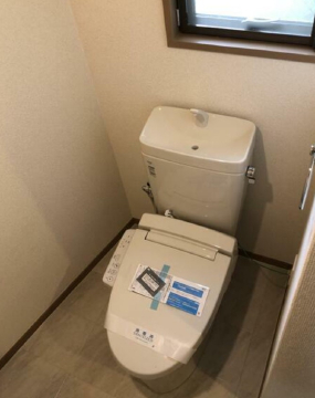 温水洗浄便座付トイレ