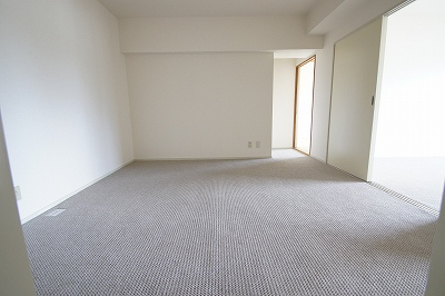 ＤＫ-キッチン側より